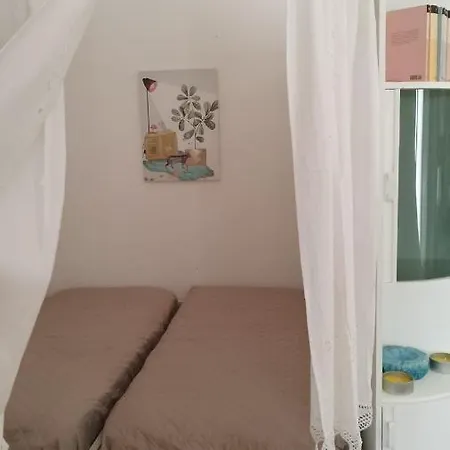 Tra Gli Ulivi