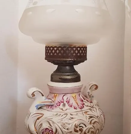 Tra Gli Ulivi